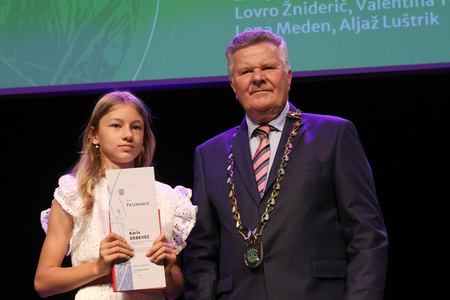 ZLATE PETICE 46 FOTO LJUBO VUKELIČ